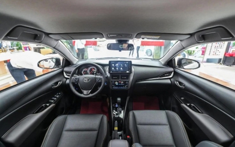 Giá lăn bánh Toyota Vios mới nhất giảm sốc, rẻ chưa từng có, chỉ ngang Kia Morning, Hyundai Grand i10 về giá