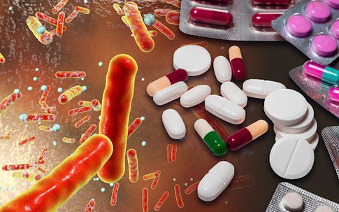 Kháng kháng sinh: 2 sai lầm 'chết người' về việc tự ý dùng thuốc và ca bệnh phải thở máy