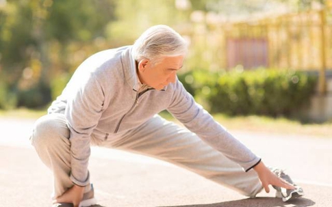 Đã tìm ra "chất bôi trơn" cho đầu gối: Người trung niên và cao tuổi nên ăn nhiều hơn sẽ giúp chân khỏe, lên xuống cầu thang dễ dàng