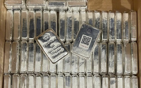 Giá bạc hôm nay (12/12): Thị trường trong nước tiếp tục biến động, giá bán ra ở mức 66 triệu đồng/kg