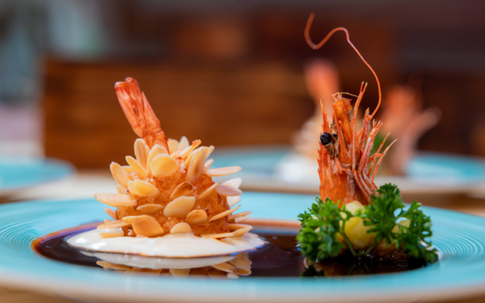 Tôm Phụng Vĩ Xốt Cà Phê Muối: Bản giao hoà giữa ẩm thực Quảng Đông và văn hóa cà phê Việt