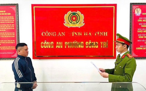 Đập phá quán karaoke, đối tượng bị khởi tố