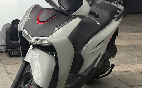 Giá xe SH mới nhất giảm mạnh, rẻ chưa từng có trong lịch sử khiến khách Việt ùn ùn chốt đơn