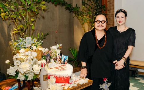 Nam nghệ sĩ 4 lần phẫu thuật não: Cưới bà xã xinh đẹp, gọi vợ là “cô tiên” của đời mình