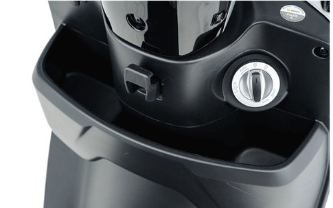 Xe máy điện giá 22,9 triệu đồng ở Việt Nam đáng khỏe như Air Blade, trang bị tiện ích, cốp rộng, động cơ mạnh, pin bền, rẻ hơn Vision, chỉ ngang xe số Wave Alpha