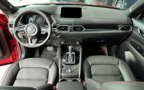 Giá lăn bánh Mazda CX-5 mới nhất giảm sâu, rẻ nhất phân khúc SUV hạng C, Honda CR-V lo thua doanh số