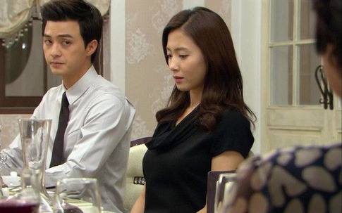 Bí mật kinh hãi của cô gái không đòi sính lễ, không cần nhà riêng