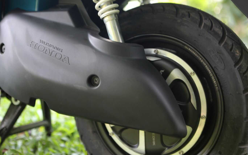 Xe máy điện giá 15,8 triệu đồng của Honda bán ở Việt Nam thiết kế sang trọng, động cơ mạnh, pin bền rẻ hơn cả Vision, Wave Alpha khuấy đảo thị trường
