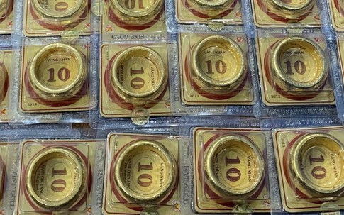 Giá vàng hôm nay 25/12: Vàng SJC, vàng nhẫn Bảo Tín Minh Châu, Doji, PNJ, Phú Quý giảm bao nhiêu?