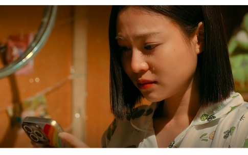 Tú bật khóc khi chấm dứt làm 'bạn online' của Bách