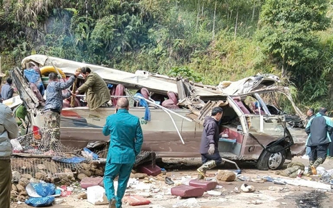 Hiện trường vụ tai nạn 'thảm khốc' ở Lào Cai khiến 8 người tử vong
