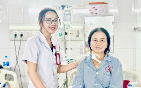 Người phụ nữ 66 tuổi ở Bắc Ninh suy gan cấp, men gan cao gấp khoảng 250 lần, thừa nhận do chữa đau đầu sai cách