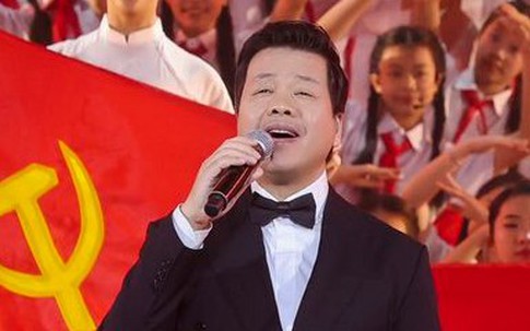 NSƯT Đăng Dương, Võ Hạ Trâm biểu diễn trong chương trình 'Với Đảng vẹn toàn niềm tin yêu'