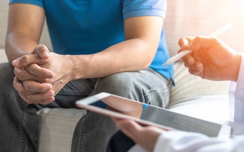 Nam giới nên làm gì khi có dấu hiệu rối loạn cương dương?