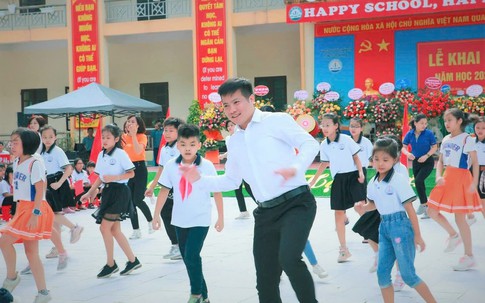 Hai kỷ lục Việt Nam và triết lý trường học hạnh phúc của thầy hiệu trưởng