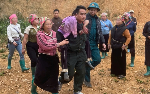 Lai Châu: Kịp thời cứu người mất tích trong rừng sâu, chấn thương nặng