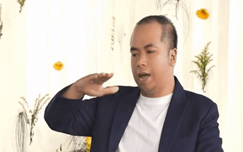 Anh chồng khiếm thính chúc phúc trong đám cưới, cô dâu xúc động nghẹn ngào