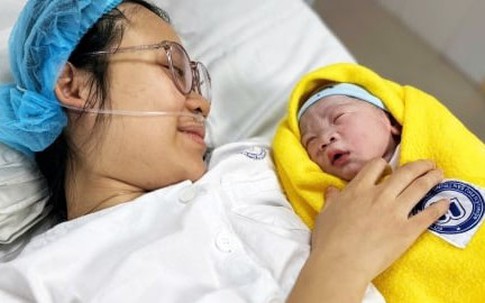 Bộ Chính trị yêu cầu không xử lý kỷ luật Đảng viên sinh con thứ ba
