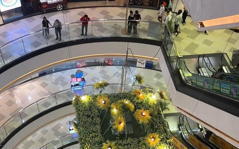 Trích xuất camera, thông tin nguyên nhân thiếu niên tử vong tại Vạn Hạnh Mall