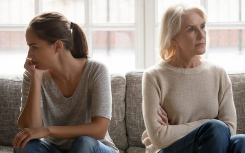 Chê con dâu kém cỏi, mẹ chồng sốc khi phát hiện sự thật về con trai