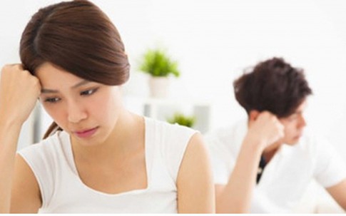 Khổ sở vì sống chung với mẹ chồng hà tiện