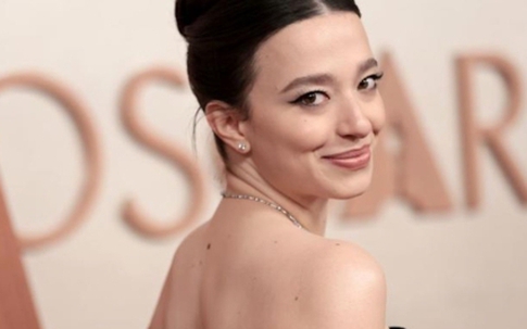 Mỹ nhân 26 tuổi thắng giải "Nữ diễn viên xuất sắc nhất" tại Oscar 2025
