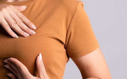 8 nguyên nhân tiềm ẩn gây đau núm vú và cách điều trị