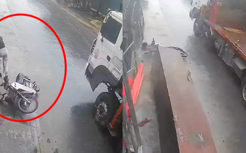 Cô gái kể khoảnh khắc vứt xe máy, tránh khối gỗ nặng 5 tấn rơi từ ô tô để thoát thân