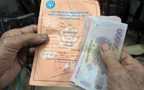 3 trường hợp này sẽ bị tạm dừng việc hưởng lương hưu, trợ cấp BHXH hằng tháng