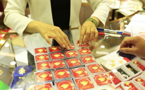 Giá vàng hôm nay 14/4: Vàng SJC vọt lên 107 triệu đồng, vàng nhẫn Bảo Tín Minh Châu, Doji ra sao?