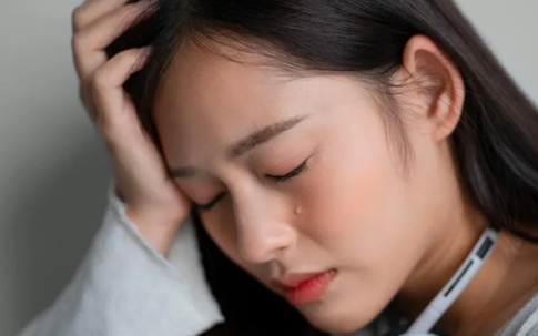 Bị sếp bắt gặp yêu đương với đồng nghiệp nam trong công ty, tôi bị "hành" cho lên bờ xuống ruộng