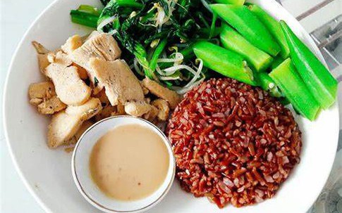 Người bệnh tiểu đường ăn gạo lứt theo cách này để ổn định đường huyết
