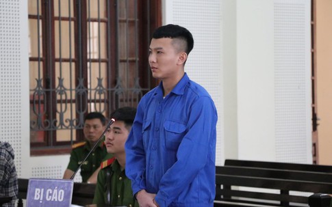 Nhẫn tâm dùng dao đâm chết bạn