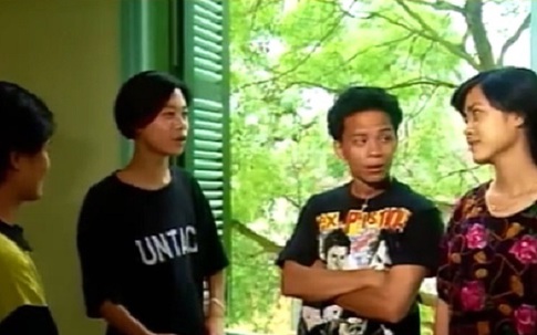 Học sinh ngỗ ngược bị ghét nhất phim '12A và 4H', 30 năm sau lại có cuộc sống hạnh phúc bên vợ là NSƯT
