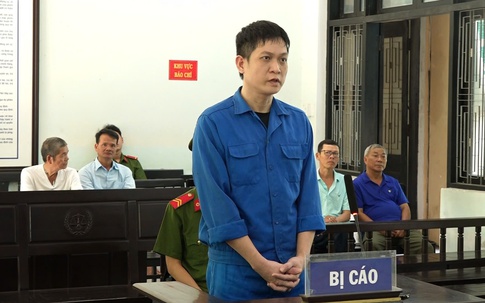 Nợ nần, mang tiền của công ty đi đánh bạc