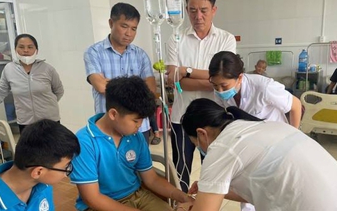 Điều tra nguyên nhân 27 học sinh Trường Tiểu học Nước Hai, Cao Bằng nhập viện