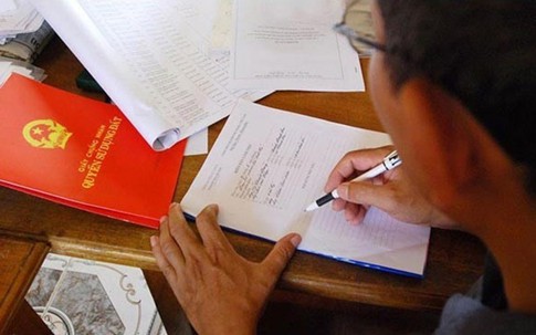Để sang tên sổ đỏ năm 2025 cần đáp ứng đủ điều kiện này