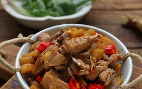 Cách làm vịt kho măng chua đậm đà