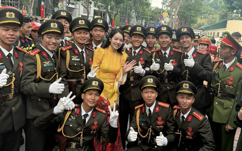 Hoa hậu Việt Nam quê Đà Nẵng và dàn nghệ sĩ tham gia tổng duyệt diễu binh, diễu hành