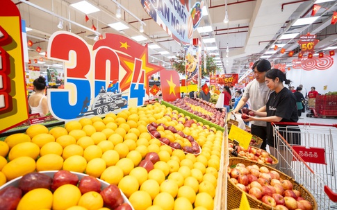 Nghỉ lễ 30/4 - 1/5: Siêu thị đồng loạt giảm giá sâu hơn 1.000 mặt hàng thiết yếu, nông sản giảm đến 71%, giá từ 9.900 đồng/kg