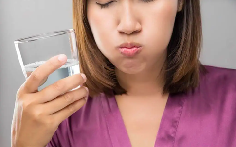 8 căn bệnh có thể đẩy lùi chỉ bằng việc uống nước hàng ngày