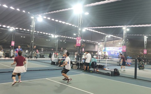 Tiếp vụ loạt sân pickleball 'mọc' trên đất hợp tác xã Láng Thượng ở Hà Nội: Cần bảo vệ sức khỏe cộng đồng