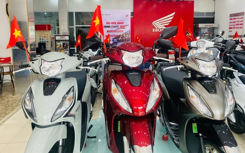 Giá xe máy Honda giảm sốc, có xe giảm hơn 18 triệu đồng, Vision, SH bán dưới mức đề xuất