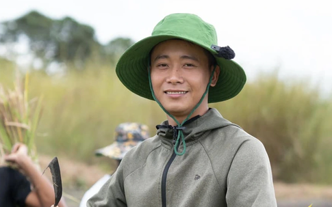 Quang Linh Vlogs: Từ chàng thợ xây vượt khó được triệu người yêu mến giờ đối diện với vòng lao lý chỉ vì những viên kẹo
