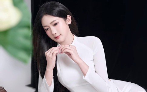 Nhan sắc người đẹp xứ Thanh có đôi chân dài thẳng tắp, là ứng viên sáng giá vương miện Hoa hậu Việt Nam 2024