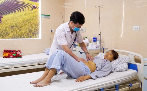 Người phụ nữ ở Phú Thọ bị suy gan cấp, nguy cơ lây cao, bác sĩ khuyến cáo có dấu hiệu này nhập viện ngay
