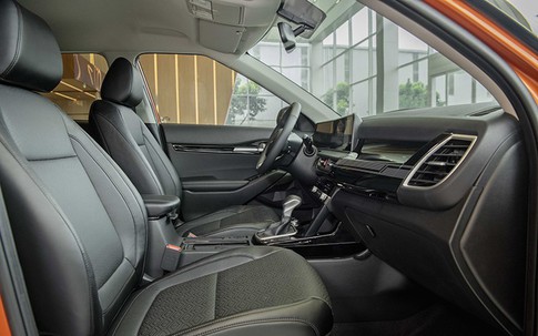 Giá lăn bánh KIA Seltos mới nhất giảm sốc, thấp kỷ lục, xứng danh xe gầm cao SUV hạng B giá tốt nhất Việt Nam