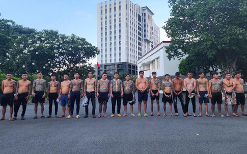 Bộ Công an khởi tố 'ông trùm' giang hồ miền Tây cùng 31 đồng phạm, thu giữ nhiều súng đạn