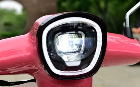 Xe ga 150cc giá 38,4 triệu đồng đẹp cổ điển có ABS 2 kênh xịn như SH, rẻ hơn Air Blade, chỉ ngang Vision