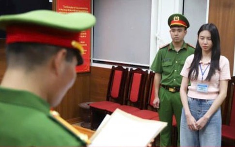 Khám xét nơi ở của Hoa hậu Nguyễn Thúc Thùy Tiên